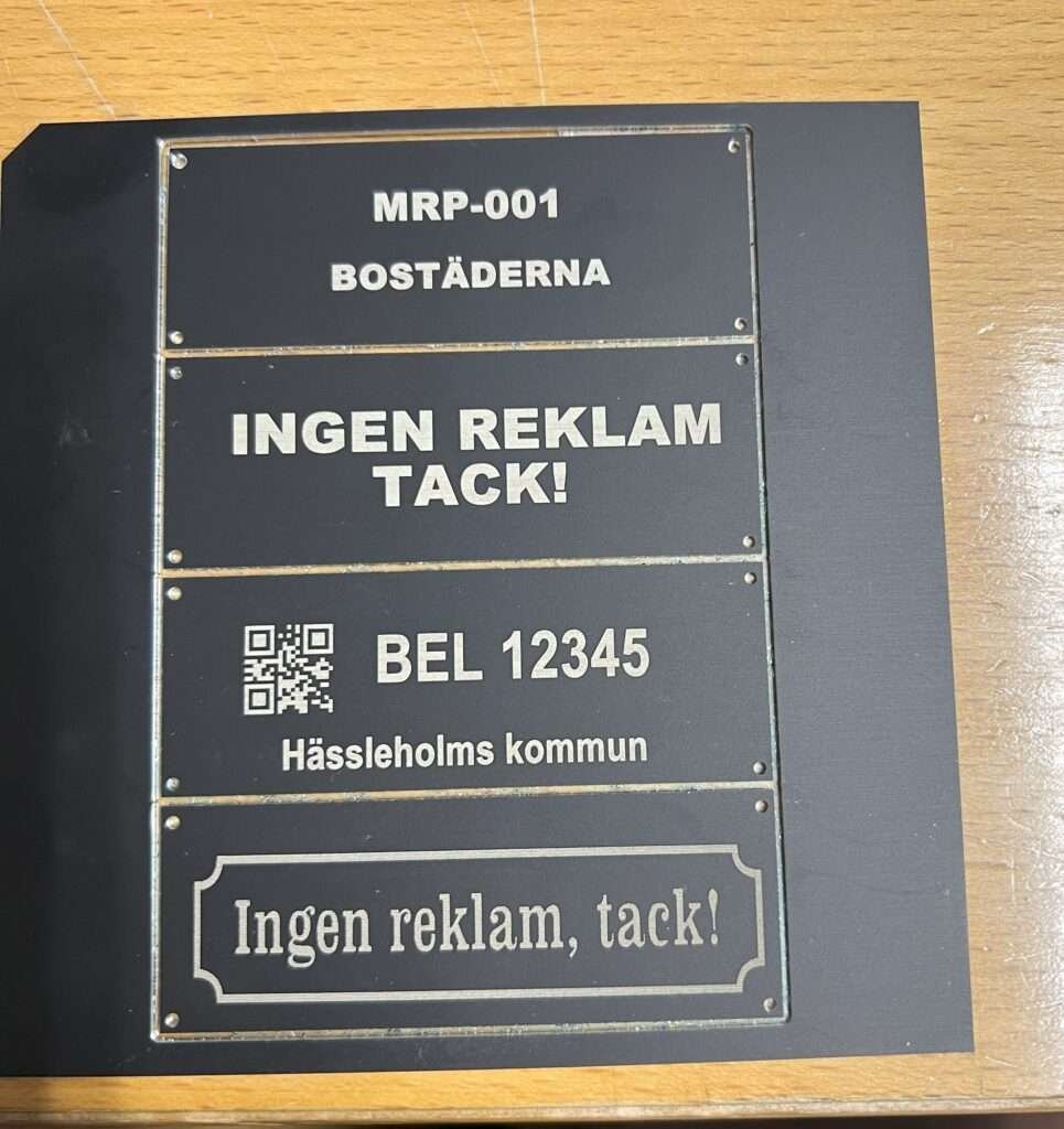 LA Laser ALU eloxiert 75x27mm Svart